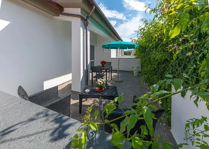 ***Villa Prestige****